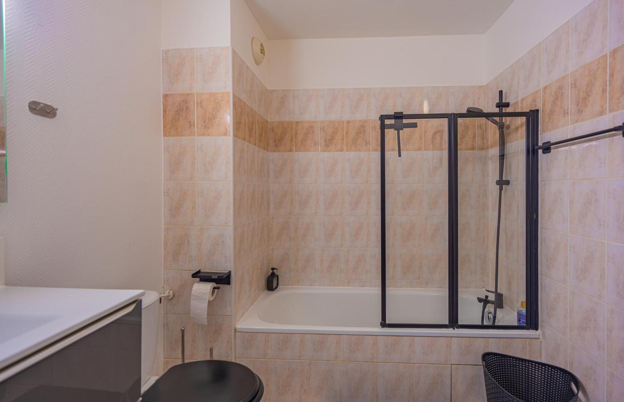 Appartement Tout Equipe A 3 Min Gare Annemasse - Ideal Famille Ou Pro - Parking Inclus Ville-la-Grand Exteriér fotografie